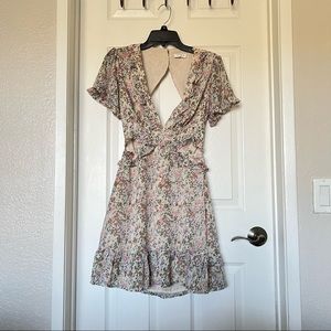 Storia Dress Size Small MIDI cut Floral dress